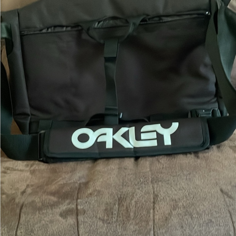 Oakley Black Messenger Bag with Durable Design